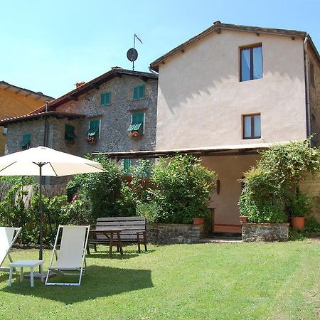 Casa Webb Villa Bagni di Lucca Luaran gambar