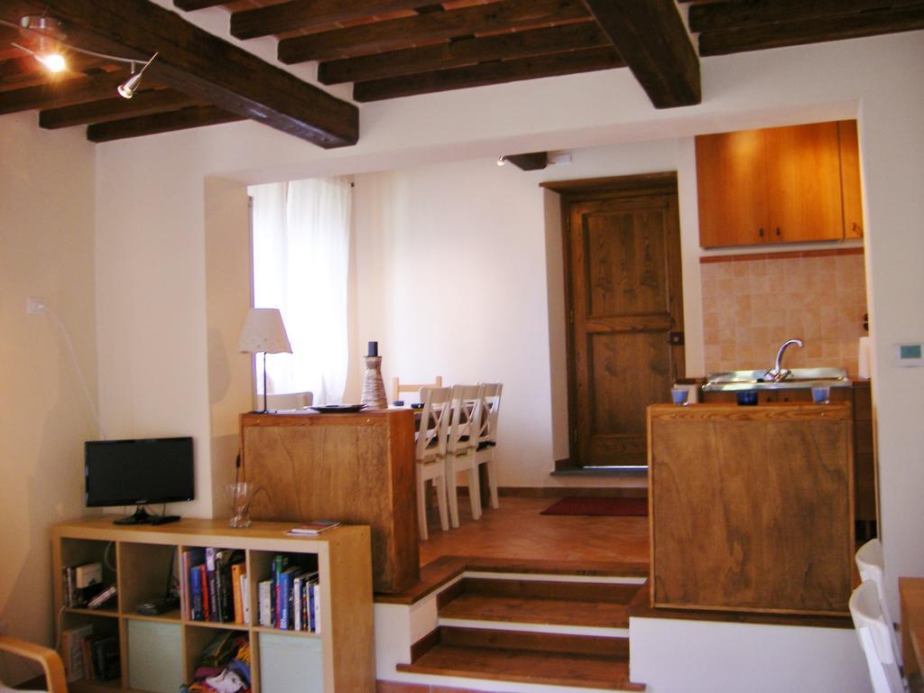 Casa Webb Villa Bagni di Lucca Bilik gambar